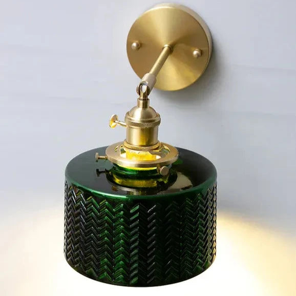 Arandela Articulada Topaz Dourada com Interruptor e Vidro Chevron