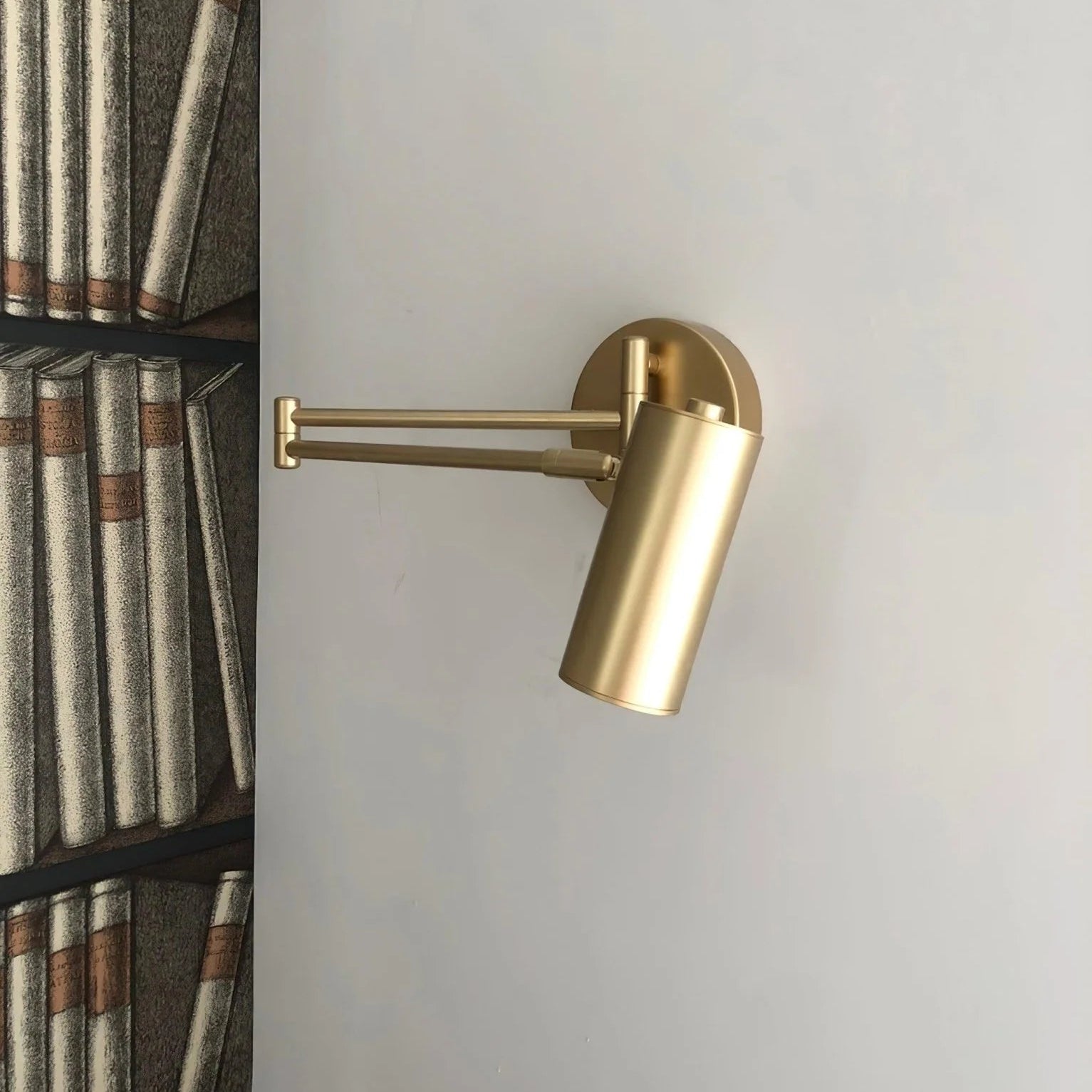 Arandela Articulada Asan Dourada | Extensão 53cm