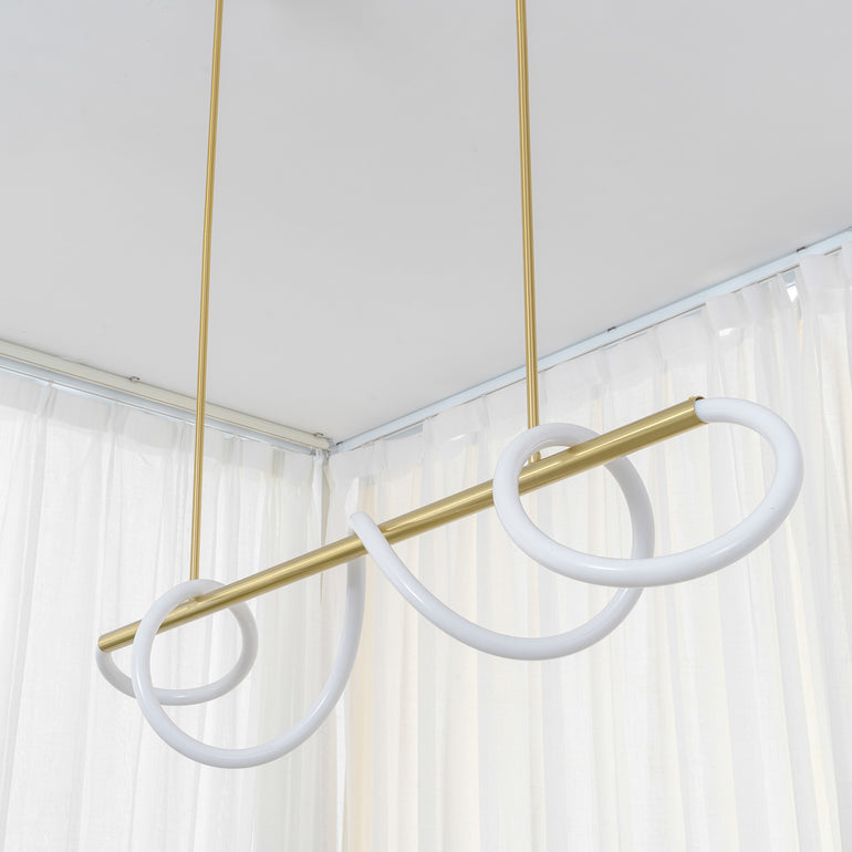 Pendente Linear Spirale Dourado | Design Orgânico e LED Integrado