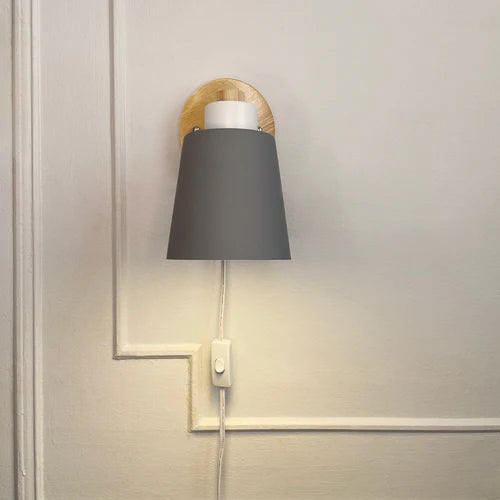 Arandela de Parede em Madeira com Interruptor Arbor Switch