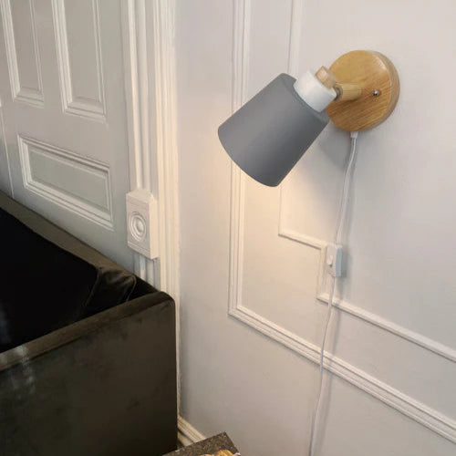 Arandela de Parede em Madeira com Interruptor Arbor Switch