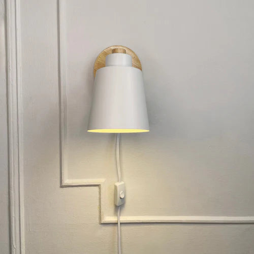 Arandela de Parede em Madeira com Interruptor Arbor Switch