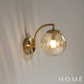 Arandela Dourada De Metal E Vidro Estilo Nórdico Para Parede Amarelo Iluminação