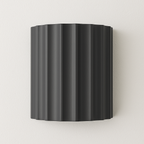 Arandela Funny | Design Canelado em Resina Fosca