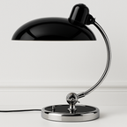 Abajur Articulado Moderno | Braço Cromado e Cúpula Esmaltada