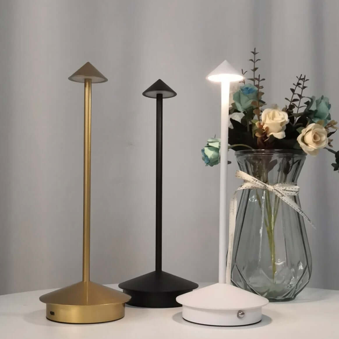 Luminária de Mesa Sem Fio Freedom Light Recarregável - homedecor