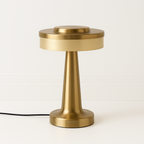 Abajur Moderno Minimalista Cônico | LED Integrado e Design de Luxo