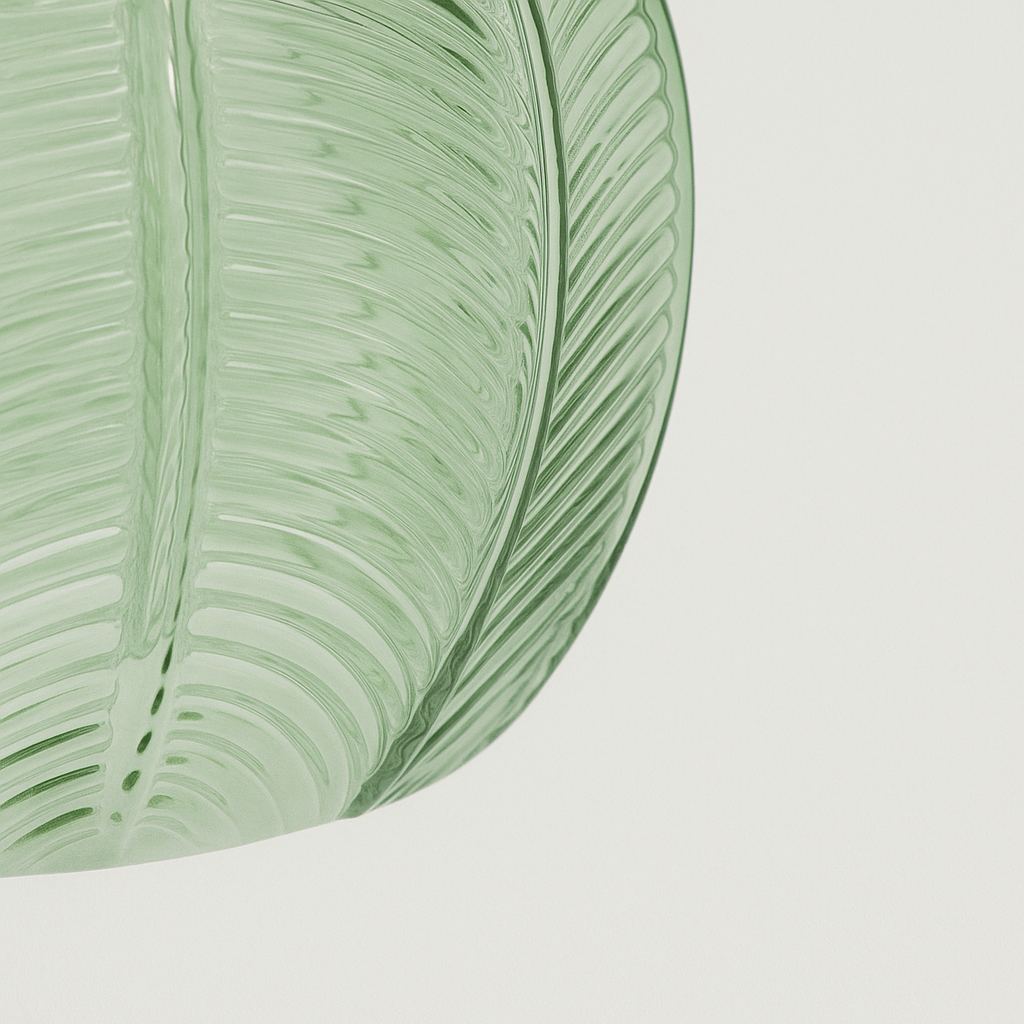 Pendente Triplo Palm Beach | Vidro Verde e Dourado Design Tropical